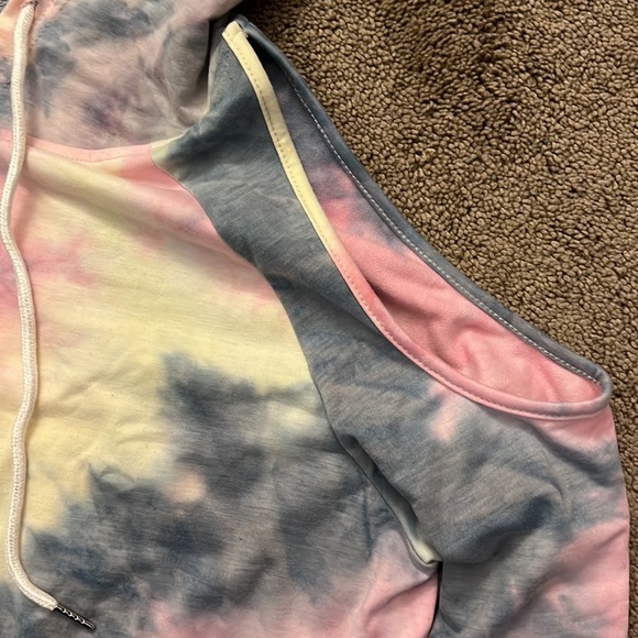 TyeDye Crop Top - Picture 2 of 2